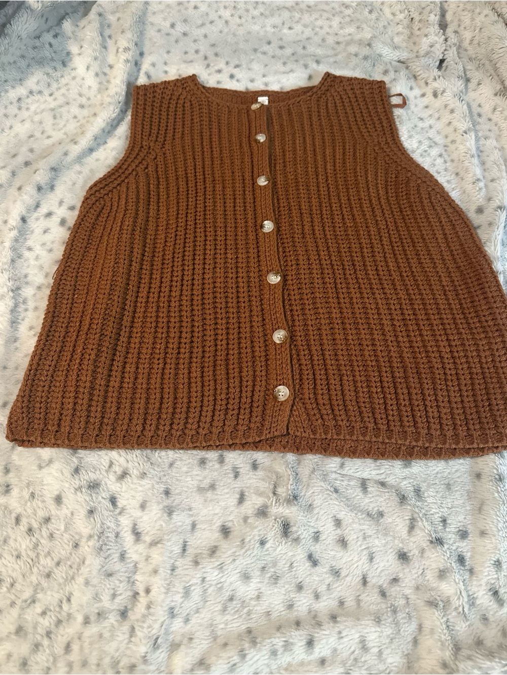 NWT Wishlist Brown Chunky Knit Button-Front Sweater Vest